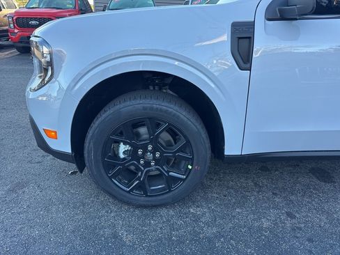 New 2025 Ford Maverick XLT w/ Black Appearance Package image 9