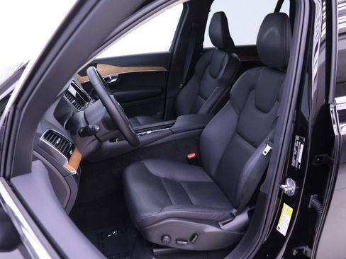 Certified 2024 Volvo XC90 B6 Plus image 10