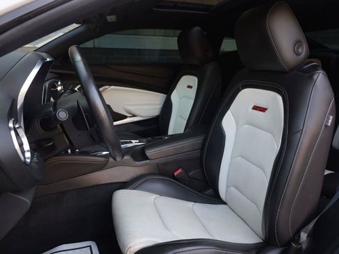 Used 2021 Chevrolet Camaro SS RWD image 19