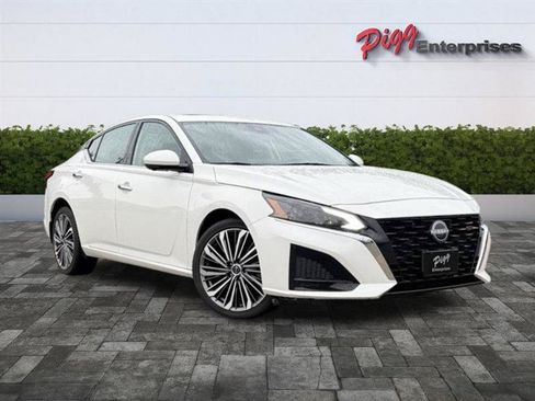 Used 2023 Nissan Altima 2.5 SL AWD/4WD image 52