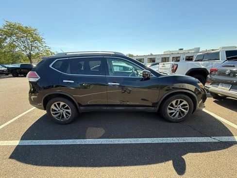 Used 2016 Nissan Rogue SL w/ SL Premium Package FWD image 10