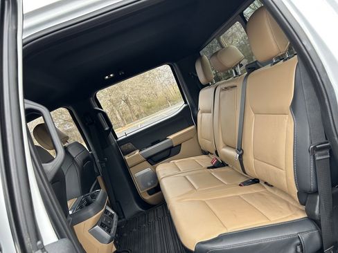 Used 2023 Ford F250 Lariat w/ Chrome Package image 51