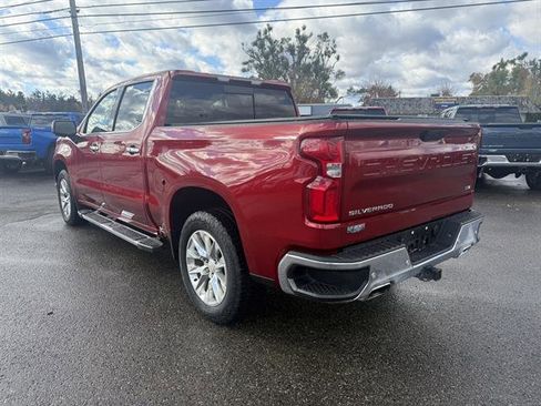 Used 2021 Chevrolet Silverado 1500 LTZ w/ Z71 Off-Road Package image 4