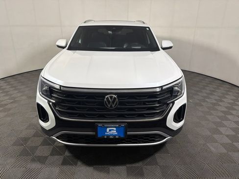 Certified 2024 Volkswagen Atlas Cross Sport SEL AWD/4WD image 3
