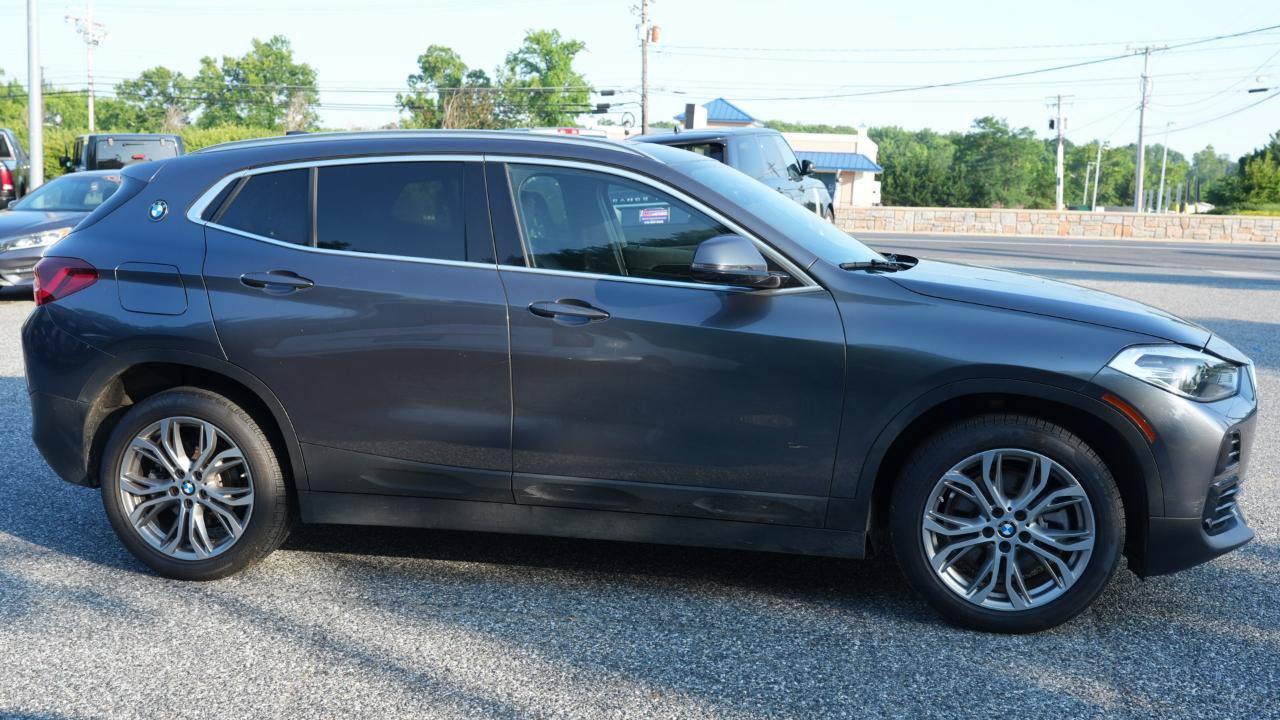 Used 2022 BMW X2 xDrive28i AWD/4WD image 3