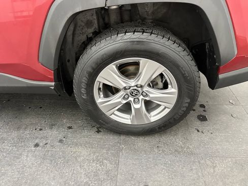 Used 2022 Toyota RAV4 XLE image 25