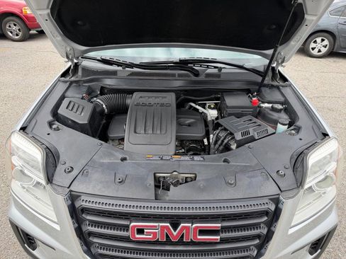 Used 2017 GMC Terrain SLE FWD image 38