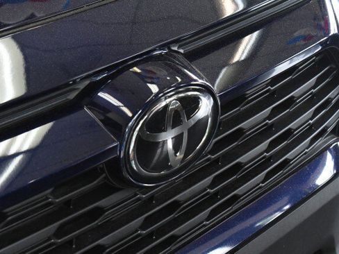 Used 2020 Toyota RAV4 XLE w/ All Weather Liner Package AWD/4WD image 6