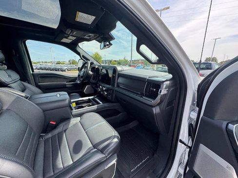 New 2026 Ford F250 Platinum w/ Tremor Off-Road Package AWD/4WD image 22