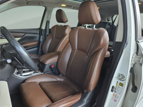 Used 2019 Subaru Ascent Touring w/ Popular Package #3 AWD/4WD image 12