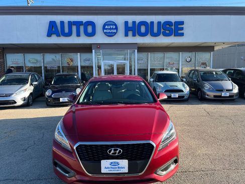 Used 2016 Hyundai Sonata SE image 2
