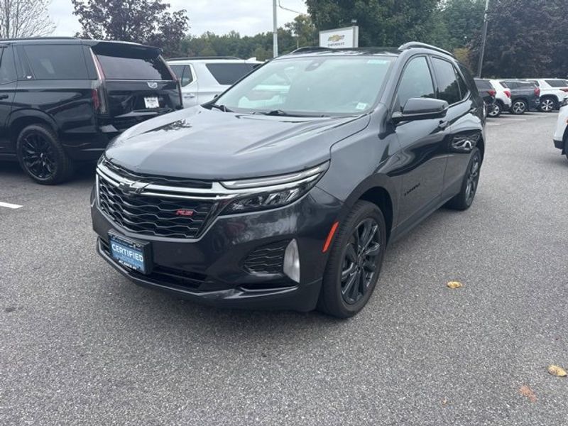 Certified 2022 Chevrolet Equinox RS w/ RS Leather Package image 1