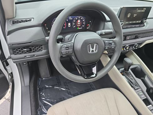 Certified 2023 Honda Accord LX image 16