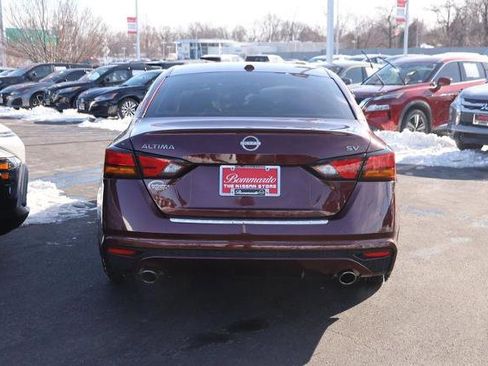 Certified 2023 Nissan Altima 2.5 SV w/ SV Premium Package image 6