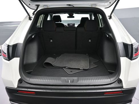 Certified 2025 Honda HR-V Sport image 21