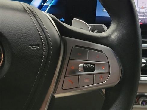 Certified 2023 BMW X7 xDrive40i w/ Executive Package image 20