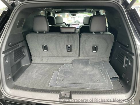 Used 2026 Chevrolet Traverse RS AWD/4WD image 19