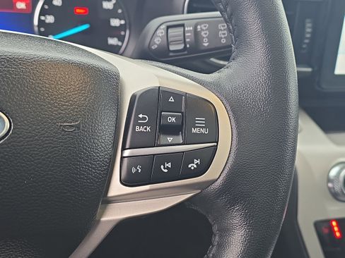 Used 2023 Ford Explorer XLT w/ Equipment Group 202A image 28