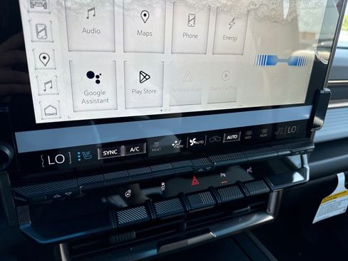 New 2025 GMC Hummer EV 2X w/ LPO, Dark Essentials Package image 31