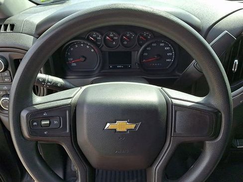 Used 2020 Chevrolet Silverado 1500 Custom w/ Custom Value Package image 21