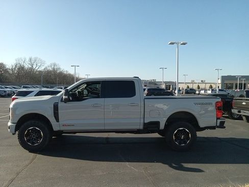 Used 2025 Ford F250 Platinum w/ Tremor Off-Road Package image 4