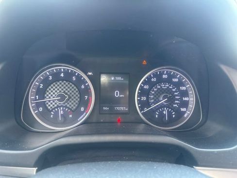 Used 2020 Hyundai Elantra Value Edition w/ Cargo Package (C1) FWD image 17