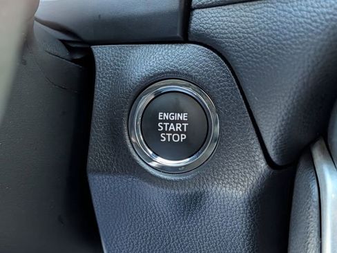 Used 2025 Toyota RAV4 XLE image 19