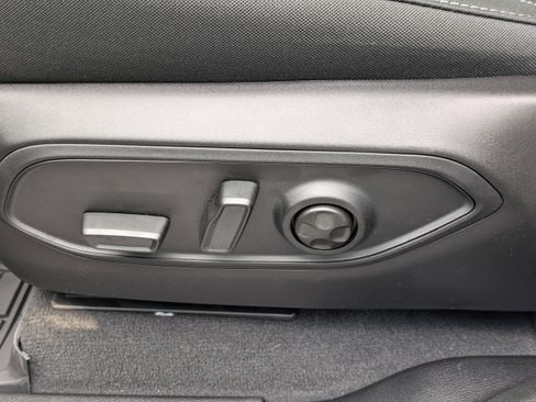 New 2026 Jeep Grand Cherokee Laredo X RWD image 21