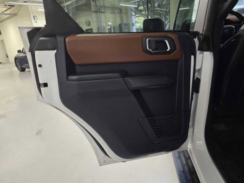 Used 2024 Ford Bronco Outer Banks AWD/4WD image 14