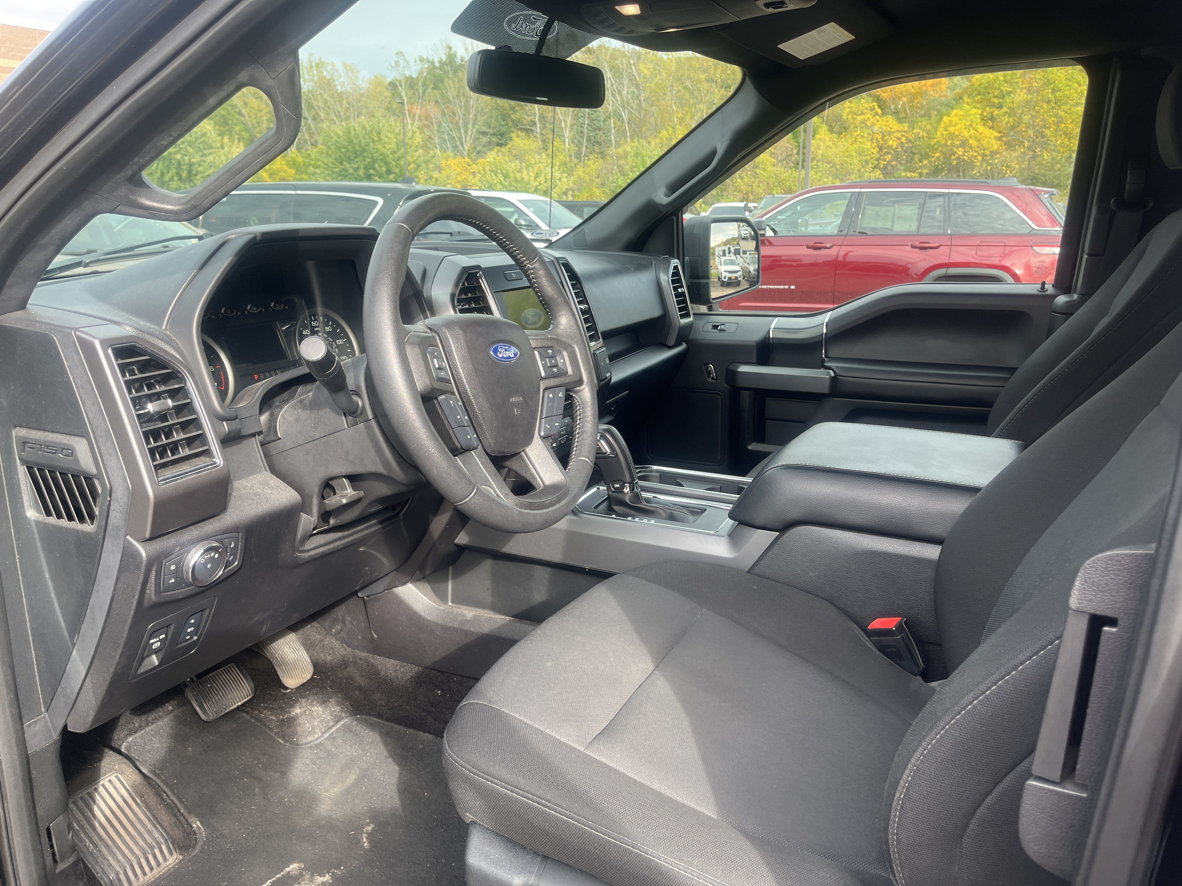 Used 2018 Ford F150 XLT w/ Equipment Group 302A Luxury AWD/4WD image 7