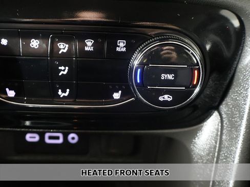 Used 2022 Buick Encore GX Select w/ Sport Touring Package FWD image 7