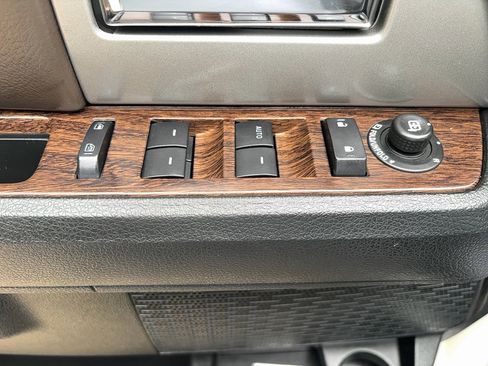 Used 2016 Ford Expedition EL King Ranch image 19