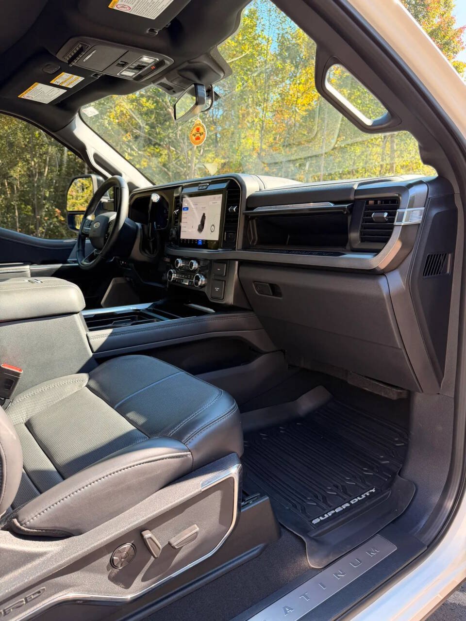 Used 2026 Ford F450 Platinum w/ FX4 Off-Road Package AWD/4WD image 26