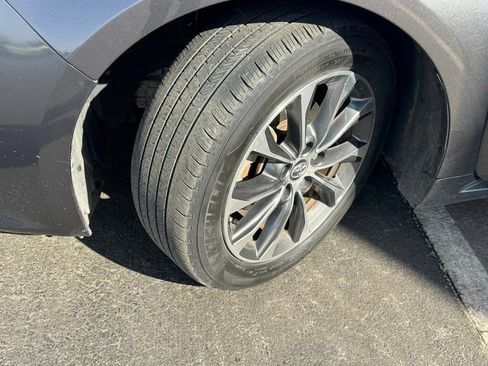 Used 2016 Toyota Avalon XLE Premium image 11