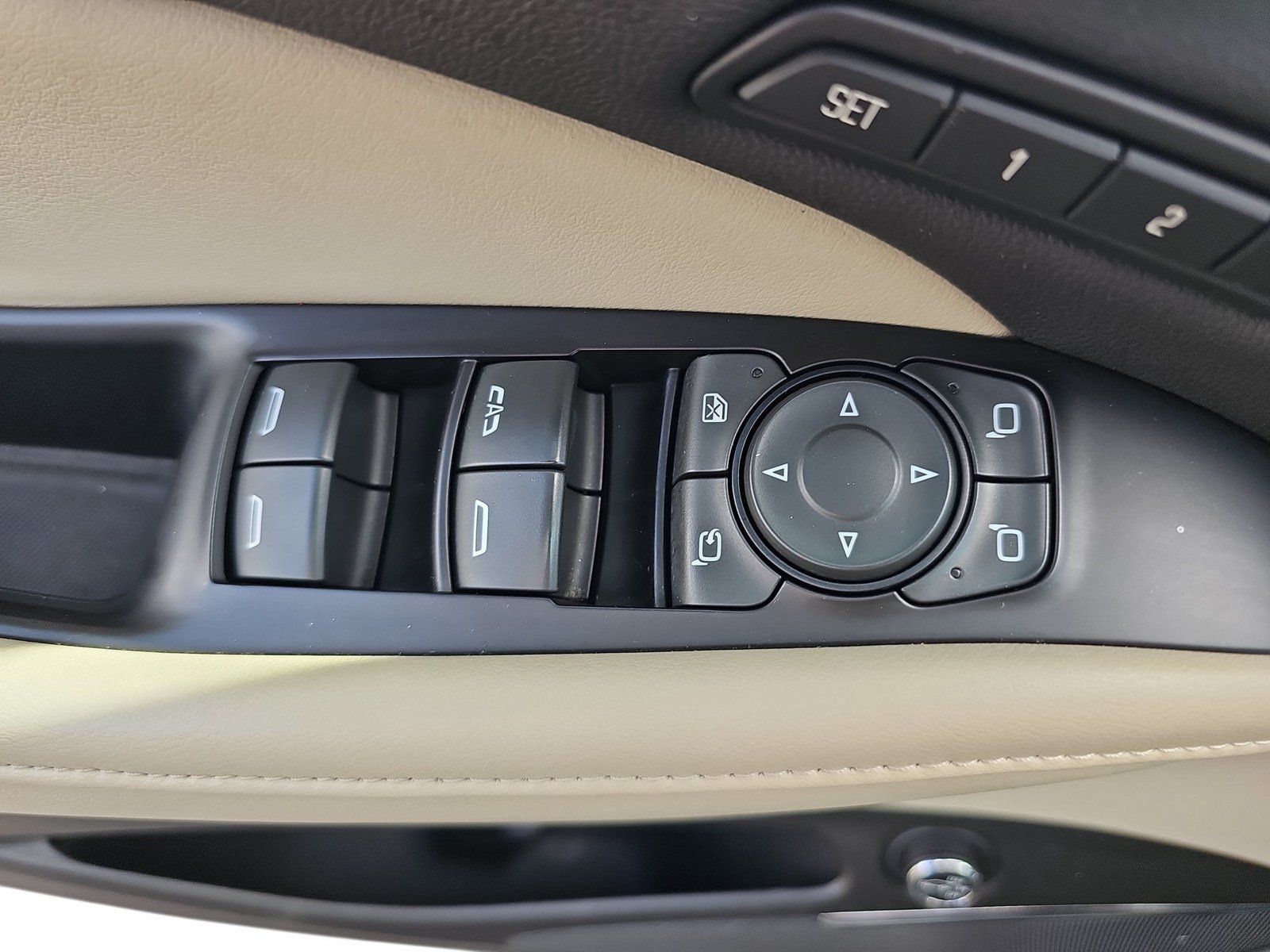 Used 2018 Buick Enclave Premium w/ Experience Buick Package AWD/4WD image 24