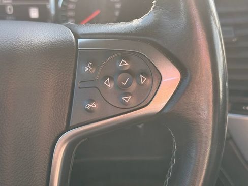 Used 2019 Chevrolet Suburban LT AWD/4WD image 32