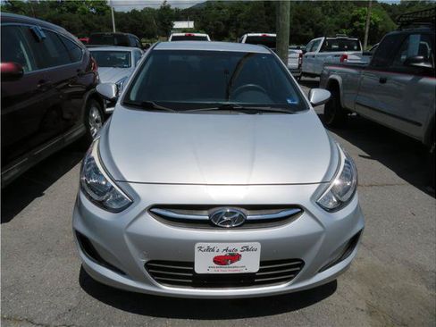 Used 2016 Hyundai Accent SE FWD image 14