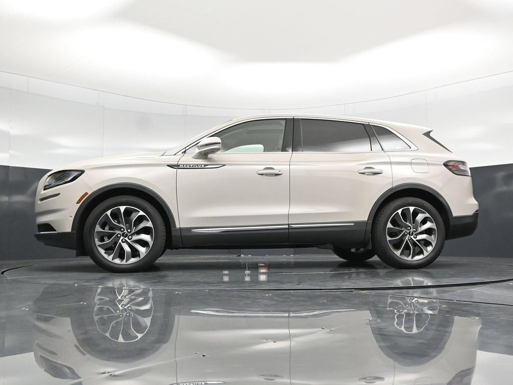 Used 2022 Lincoln Nautilus Reserve w/ Equipment Group 201A FWD image 59