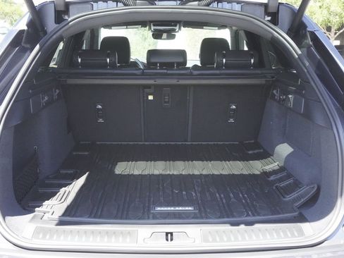 New 2026 Land Rover Range Rover Velar Dynamic SE image 31