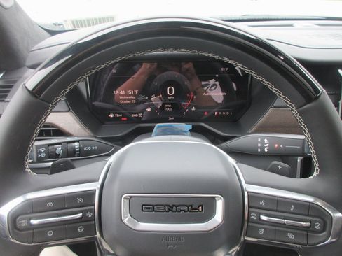 New 2026 GMC Acadia Denali Ultimate image 18