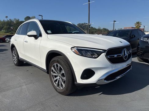 Certified 2026 Mercedes-Benz GLC 300 image 3