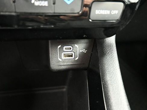 Used 2025 Jeep Compass Trailhawk image 26