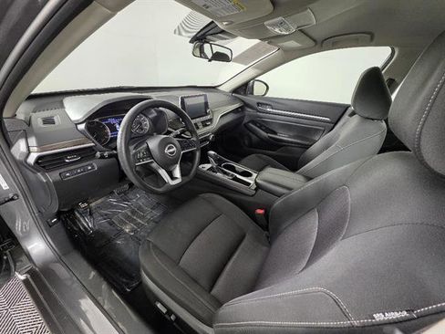 Used 2023 Nissan Altima 2.5 SV image 25