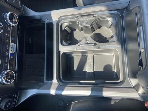 New 2026 Ford F250 Lariat w/ Black Appearance Package image 20