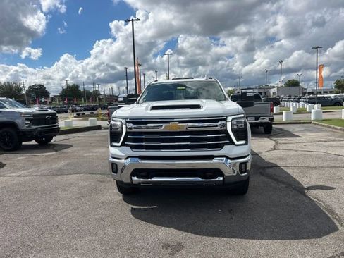 New 2026 Chevrolet Silverado 2500 LTZ image 8
