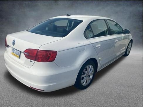 Used 2014 Volkswagen Jetta SE image 3