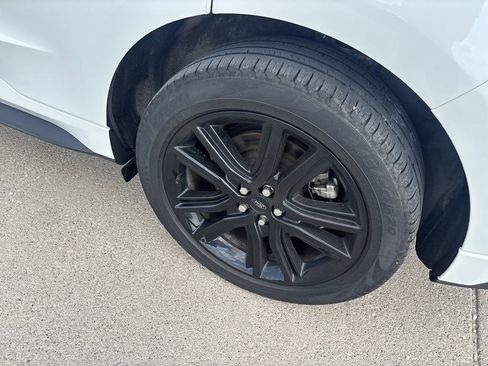 Used 2022 Ford Edge ST-Line image 8