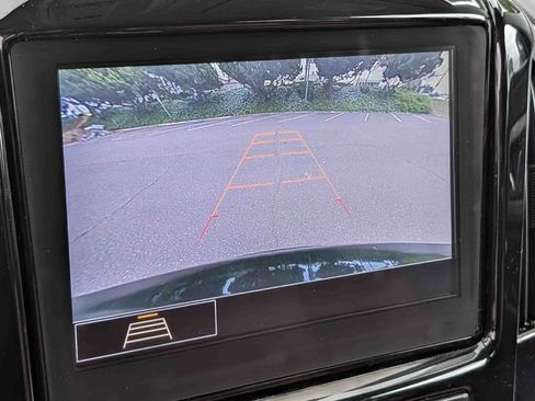 Used 2020 Chevrolet Traverse LT image 35