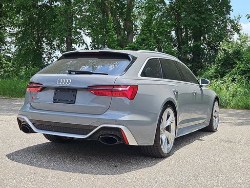 Used 2023 Audi RS 6 AWD/4WD image 11
