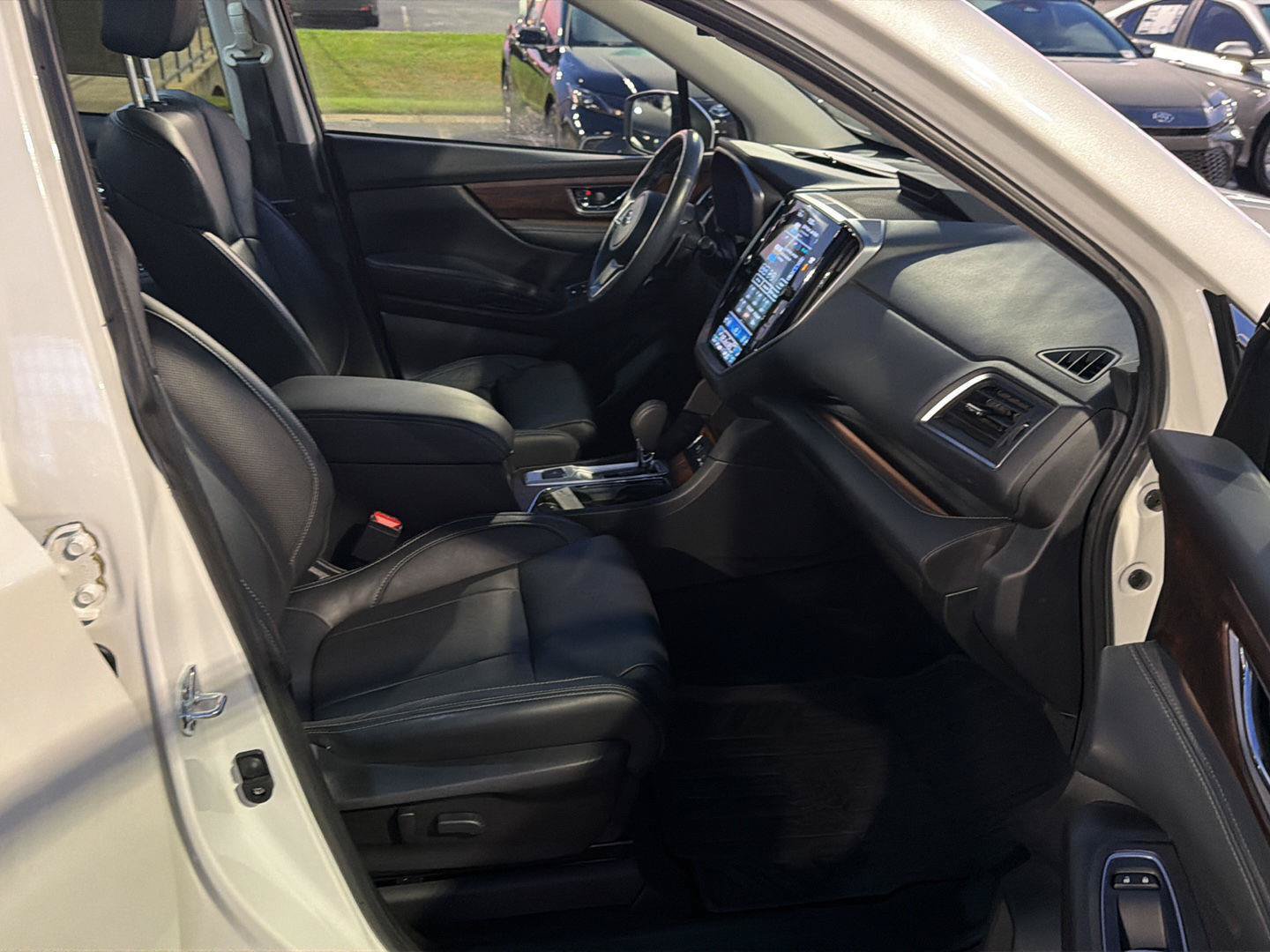 Used 2023 Subaru Ascent Touring AWD/4WD image 14